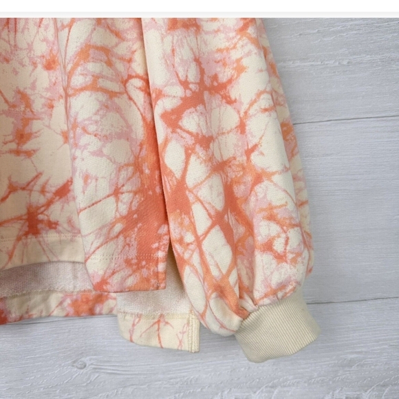 Plus Size peach tie dye sweatshirt - Picture 5 of 8